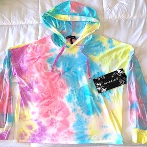Super soft tie dye cropped hoodie